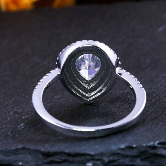 925 Silver Heart Shaped White Sapphire Ring New - Picture 5 of 5